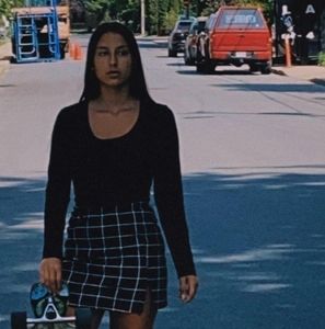 Meet your Posher, Maella